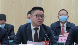 周平董事長參加市八屆人大一次會議沙灣區(qū)分團審議并發(fā)言：堅持走低碳、綠色的高質(zhì)量發(fā)展之路