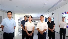 攀枝花市西區(qū)區(qū)委副書記、代理區(qū)長尚滟佳一行到德勝釩鈦調(diào)研交流
